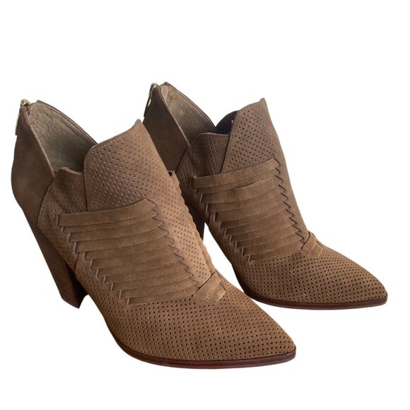 Vince Camuto Womens 9.5M Erylana Bootie Dark Caramel Suede Pointed Toe New NIB - Picture 2 of 16